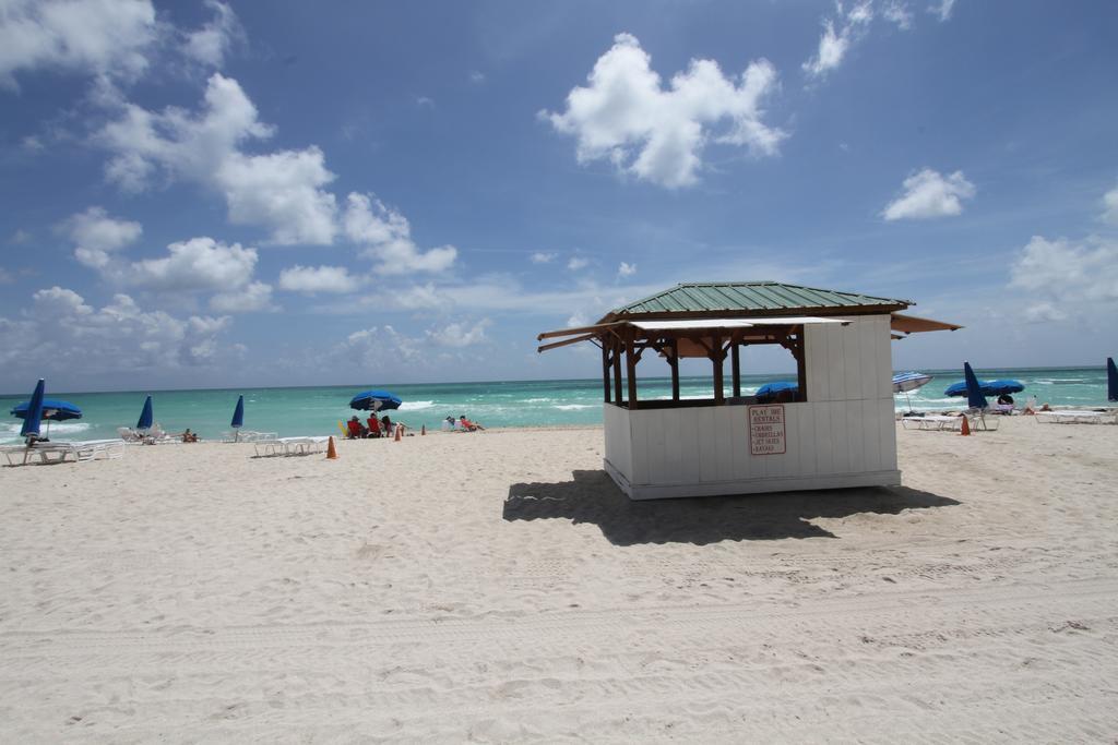 Beachfront Suites Miami Beach Exterior photo